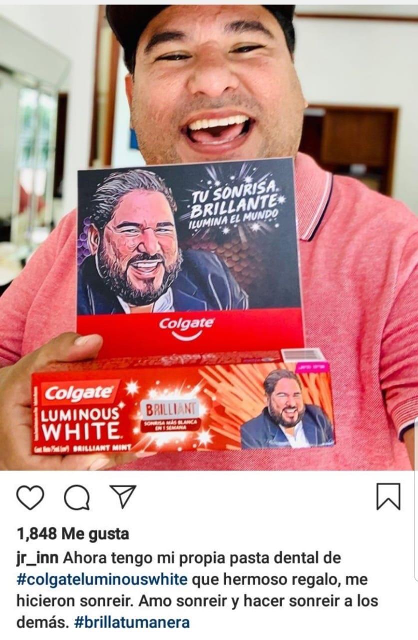 Nicas comienzan a cepillarse los dientes con bicarbonato de sodio ...