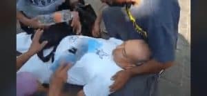 Señor se contagia de Coronavirus en la fila de la vacuna contra el Coronavirus en Managua